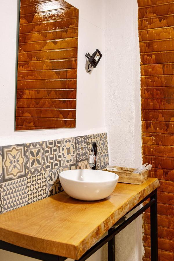 Fortress Jacuzzi Suites Xàtiva Exteriér fotografie