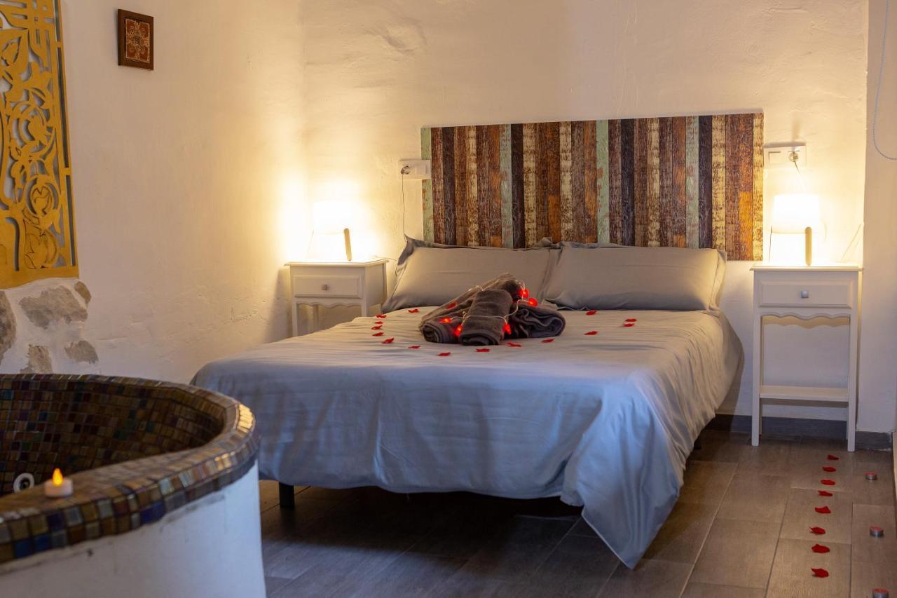 Fortress Jacuzzi Suites Xàtiva Exteriér fotografie